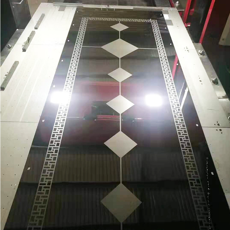光纖激光打標機怎么樣實現(xiàn)大幅面激光打標？